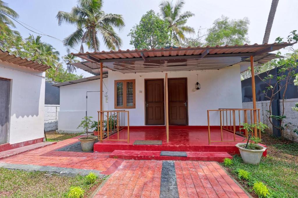 Waves And Shores Beach Villa Mararikulam Luaran gambar