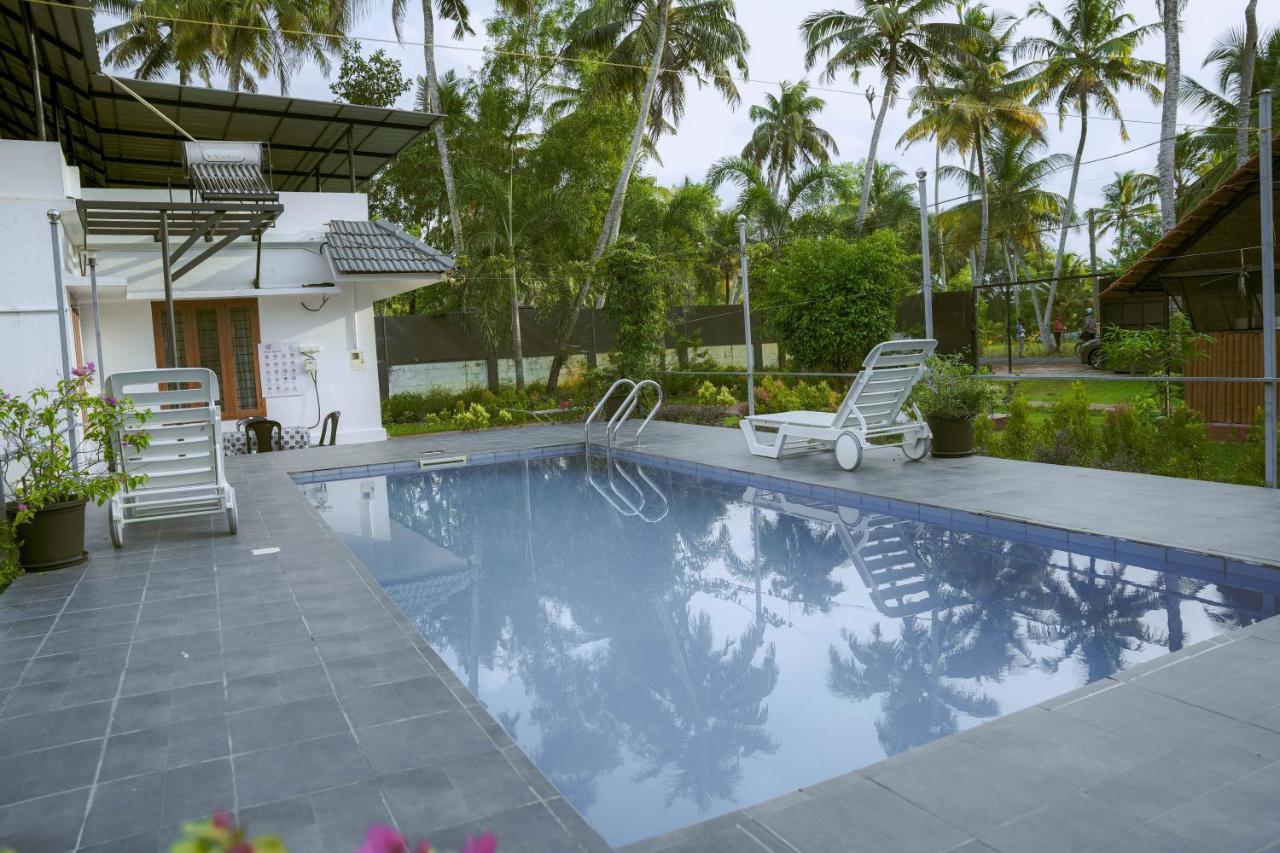 Waves And Shores Beach Villa Mararikulam Luaran gambar