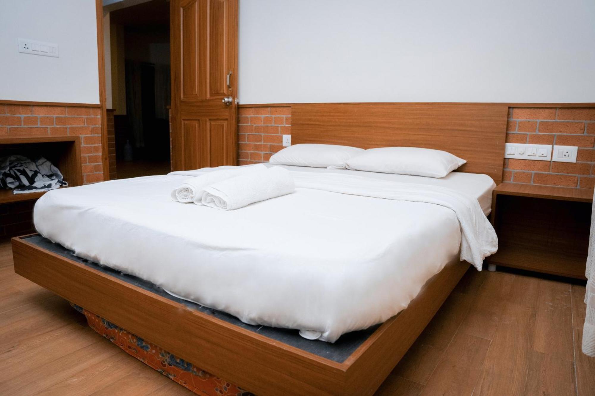Waves And Shores Beach Villa Mararikulam Luaran gambar